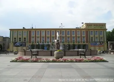 Pełna sala i śmiech do końca po „Królowych życia” w Mielcu