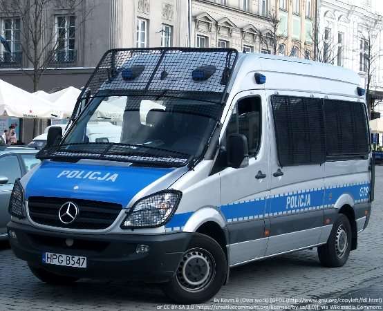 KPP w Mielcu: Operator koparki wykopał pocisk artyleryjski