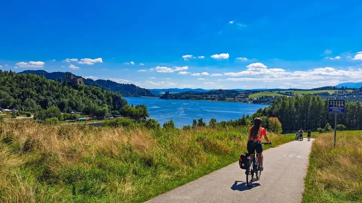Grafika promocyjna wydarzenia Rowerowa pętla wokół Jeziora Czorsztyńskiego — 33 km malowniczej trasy
