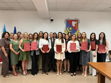 13 nauczycieli z gminy Mielec z awansem zawodowym w sześciu szkołach