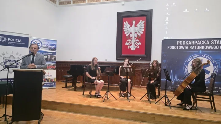 W Mielcu policja i medycy ujawnili, co najbardziej zagraża ratownikom