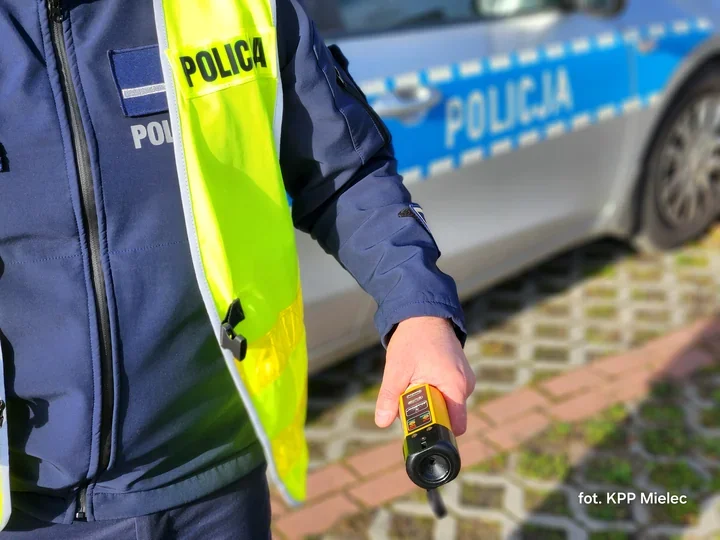 963 kontrole w Mielcu - policja nie znalazła ani jednego pijanego kierowcy