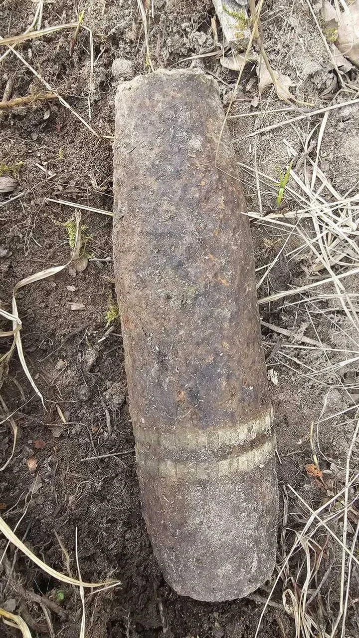 Spacer zamienił się w alarm - pocisk artyleryjski z II wojny w Trzcianie