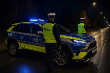 16-latek miał ponad 1,5 promila. Na hulajnodze wjechał w nocną pułapkę