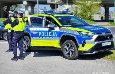 Wyjeżdżała z posesji, potrąciła rowerzystkę na ulicy Sienkiewicza w Mielcu