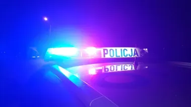 Pijany kierowca uciekał przed policją z 9-letnią córką w aucie