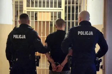 Przeciął linkę przy dworcu w Mielcu - 30-latek zatrzymany z hulajnogą