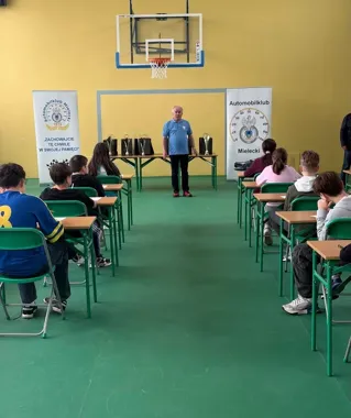 Mielec postawił na bezpieczeństwo - osiem drużyn walczyło o finał