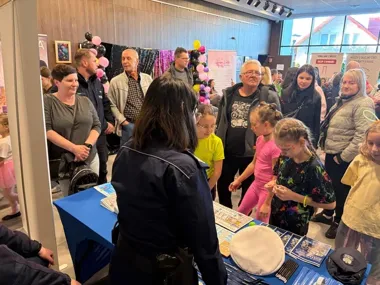 Policja na Maratonie Fluo w Przecławiu - jeden odblask mógł uratować życie