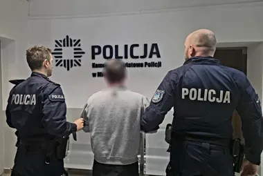 Nietrzeźwy kierowca miał wieźć dzieci - policja przerwała kurs