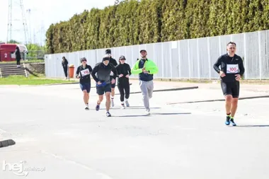 Mielecki policjant zaskoczył na trasie w lodowatym wietrze