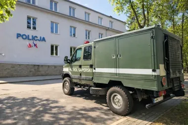 Pocisk z II wojny światowej wyszedł spod ziemi. Ławnica odcięta