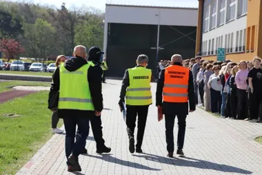Mieleckie służby ćwiczyły scenariusze zagrożeń. W ruch poszły prawdziwe siły