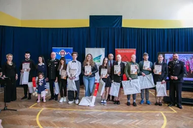 Młodzi z powiatu narysowali pożary i pokazali, jak myślą o bezpieczeństwie